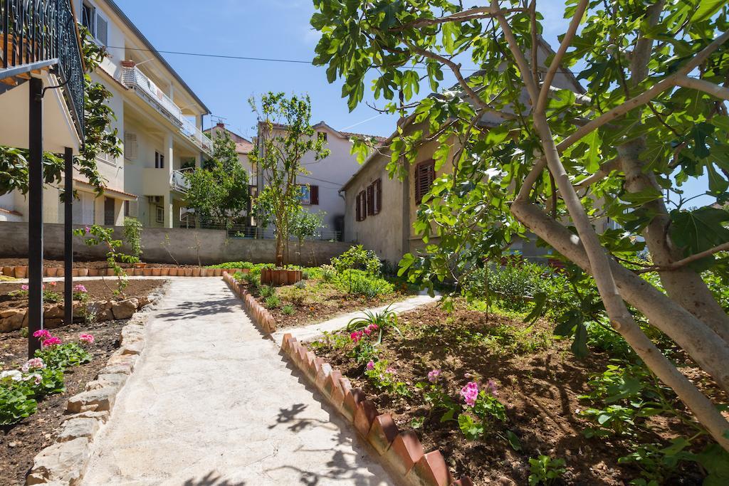 Apartments Vica Sibenik Luaran gambar